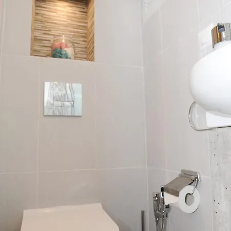 Christine's Apartman Szaloniki