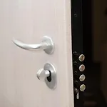 Christine's * Salonic