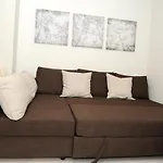 Christine's Apartament *