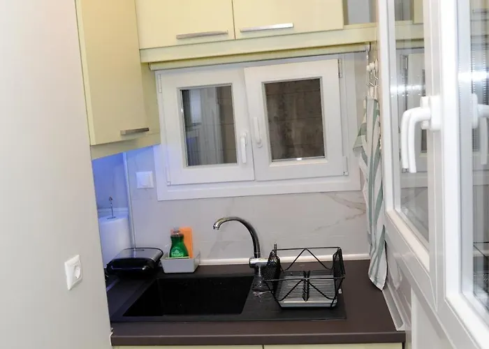 아파트 Christine's *